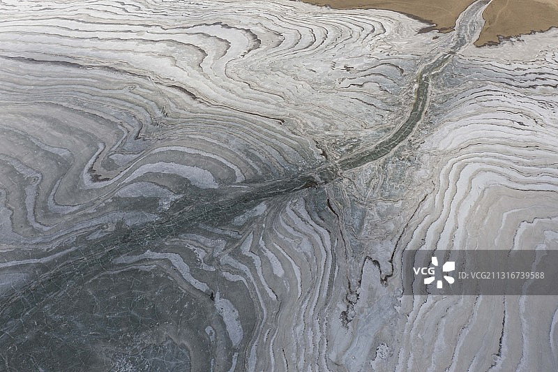 航拍冬季北京延庆白河堡水库大坝湖面结冰图片素材