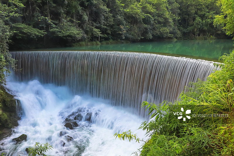 卧龙潭瀑布风景图片素材