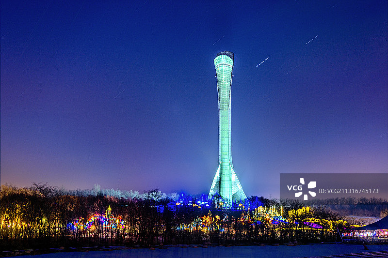中国辽宁沈阳世博园百合塔夜景图片素材
