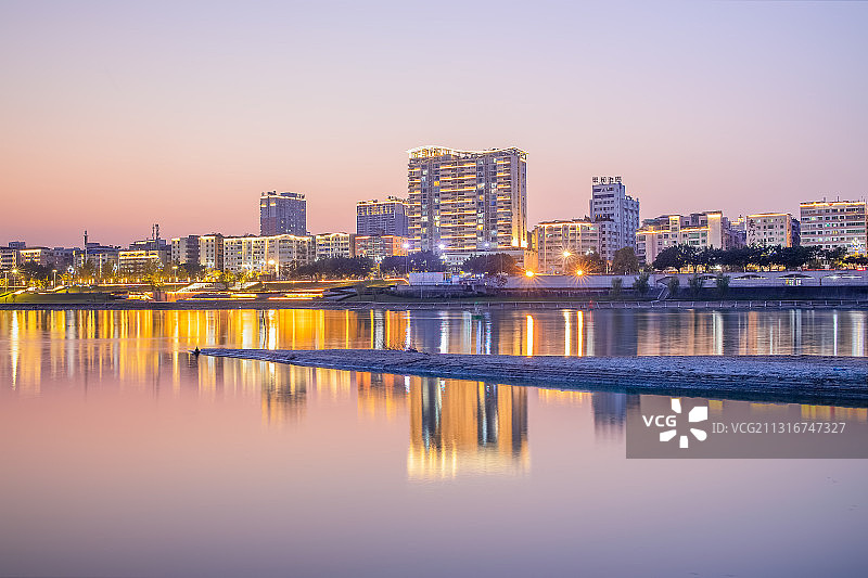 嘉陵江畔图片素材