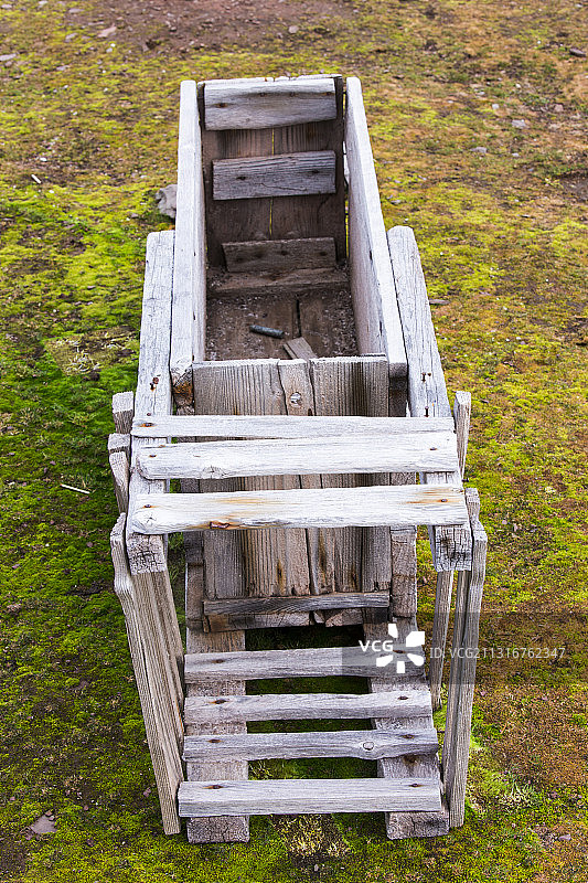 位于斯瓦尔巴群岛北部Liefdefjorden的德克萨斯酒吧的北极熊陷阱图片素材