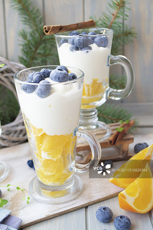 桌子上甜点的特写图片素材