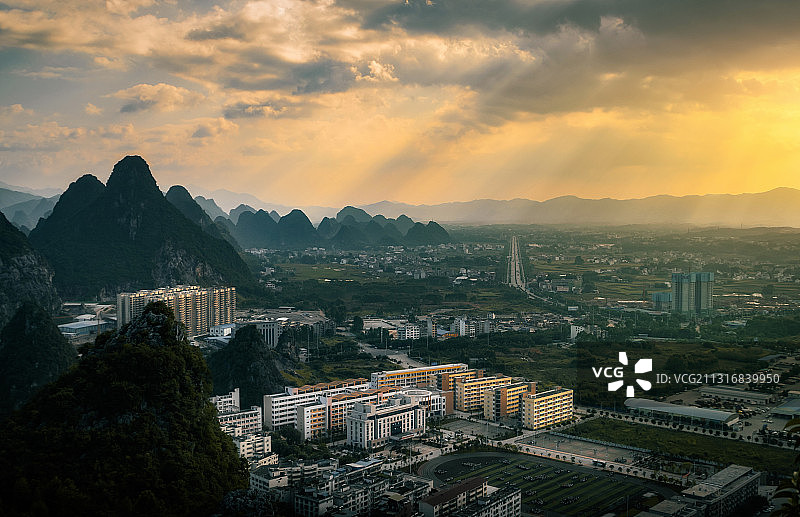 大钟山上的风景图片素材