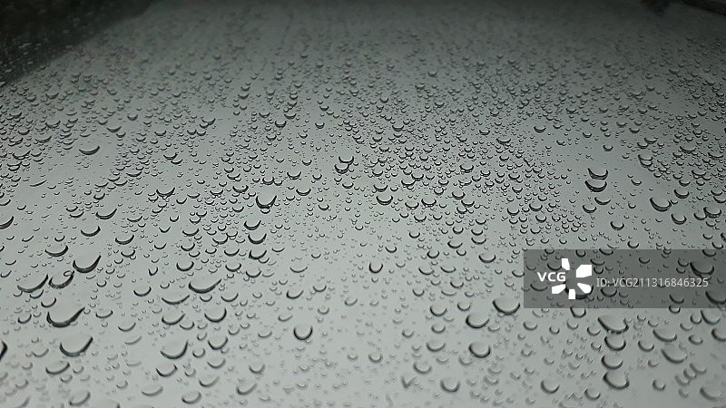 窗户雨滴全画幅照片图片素材