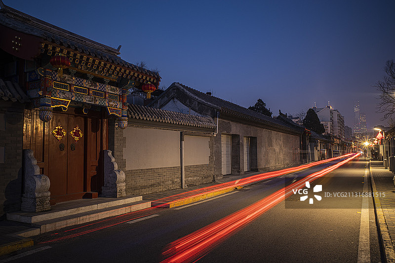 春节前夕北京胡同张灯结彩图片素材