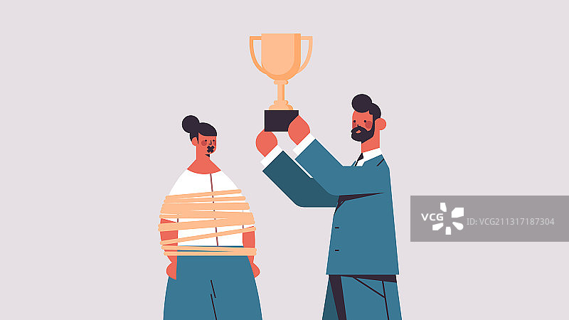 手持奖杯的商人图片素材