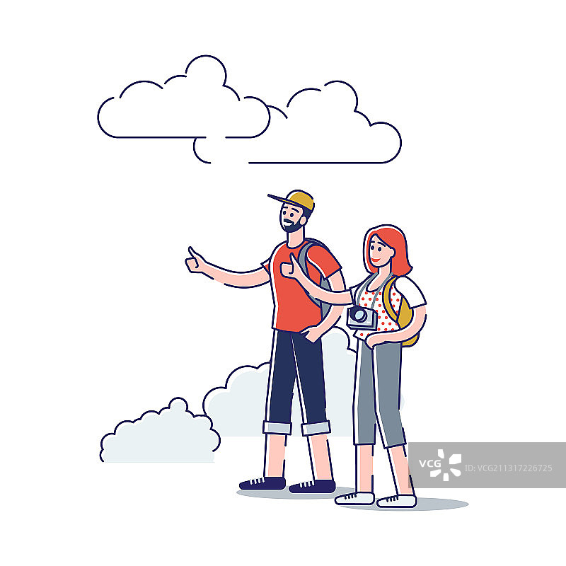 年轻夫妇背着背包站在相机前图片素材