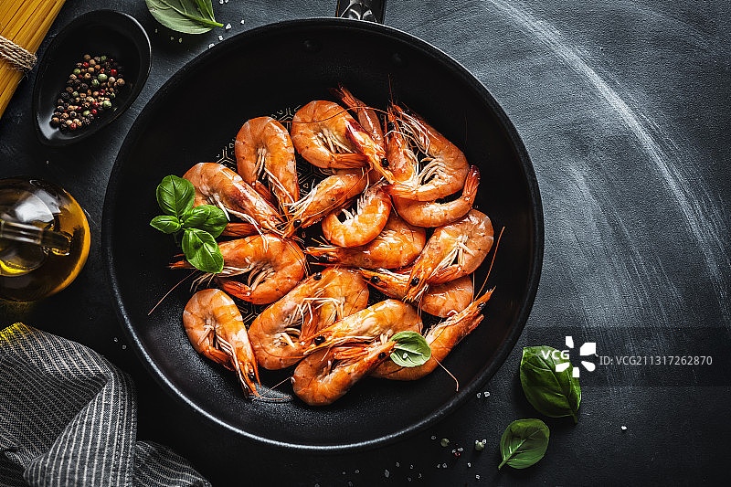 餐桌平底锅海鲜俯视图图片素材