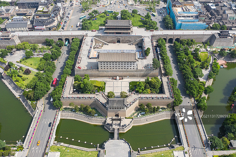 陕西西安古城墙永宁门航拍图片素材