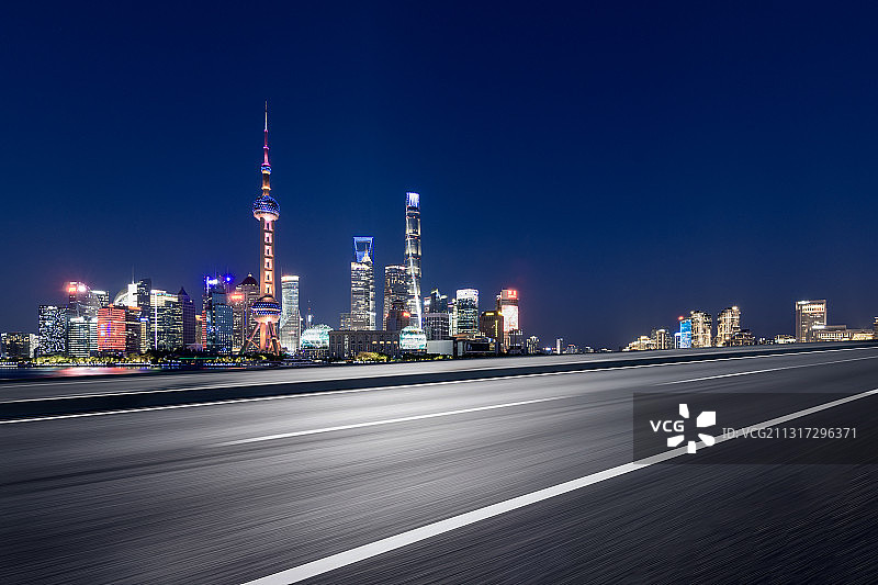 上海城市风光道路平台图片素材