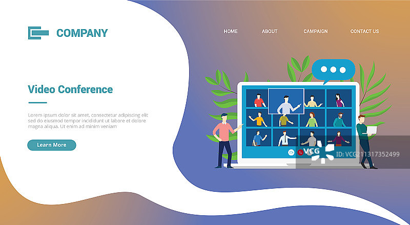 使用笔记本电脑进行团队视频会议图片素材