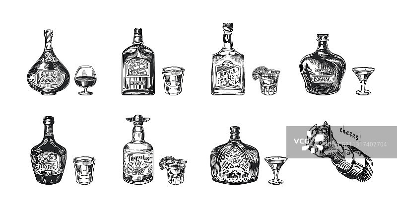 龙舌兰酒、利口酒和干邑酒瓶套装图片素材