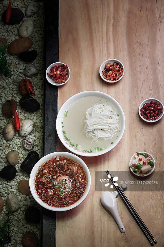 熊发寿  过江饵丝（粑肉饵丝）  云南省大理州巍山县图片素材