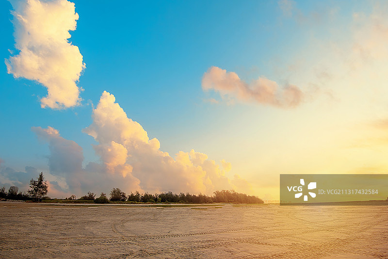 广西北海银滩风景区沙滩日出图片素材