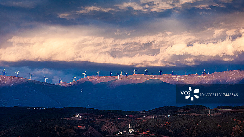 云南 云岭之巅图片素材