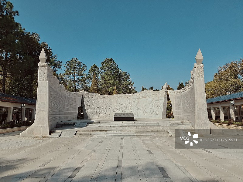 麻城烈士陵园革命万人纪念碑图片素材