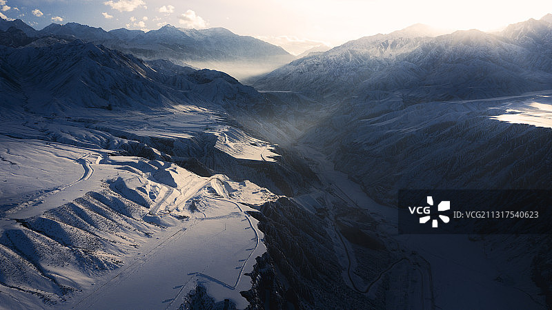 冬日新疆独山子大峡谷图片素材