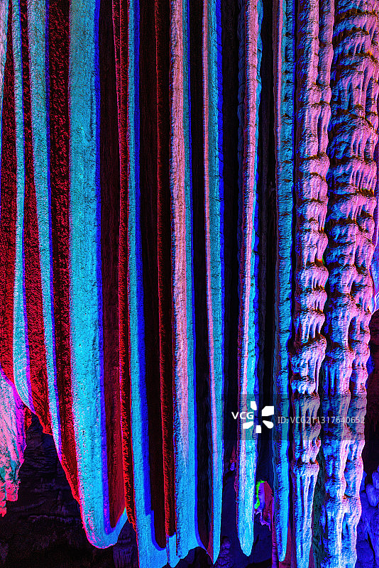 宛如窗帘般的钟乳石（北京石花洞溶洞）图片素材