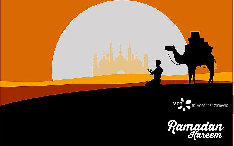 斋月庆祝活动中，一个男人向上帝祈祷图片素材