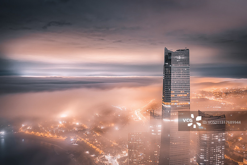 航拍平流雾夜景图片素材