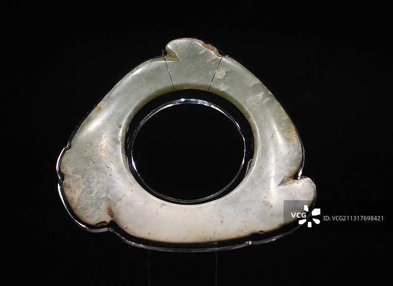 山东枣庄滕州市博物馆馆藏的玉器文物——玉璇玑图片素材