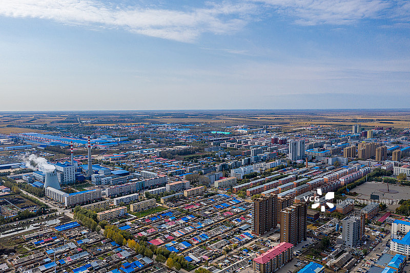 航拍黑龙江省同江市城市天际线图片素材