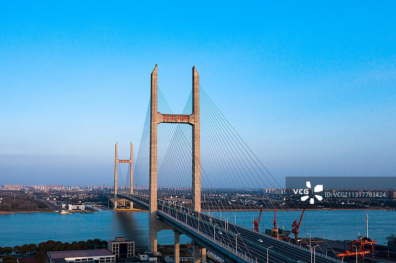 航拍上海闵浦大桥图片素材