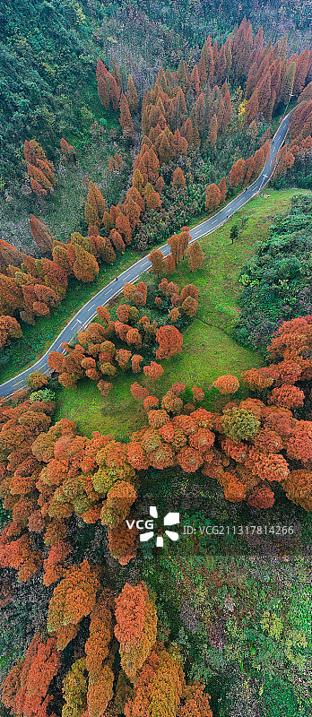 换个角度看成都—彩色的都江堰图片素材