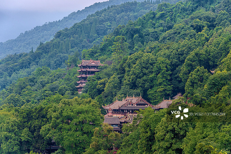 中国四川成都都江堰玉垒山风光图片素材