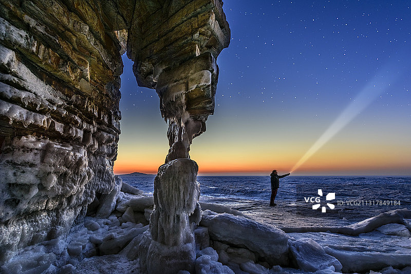 中国辽宁大连排石桌腿日暮风光图片素材