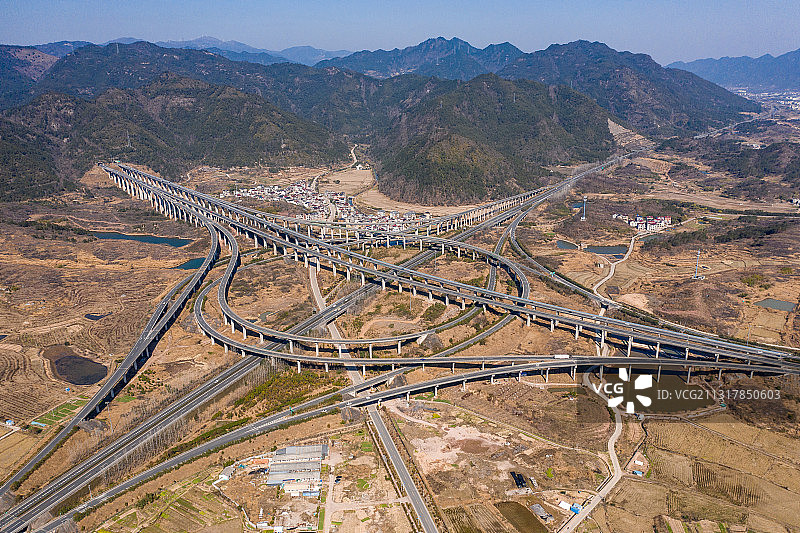 航拍东阳诸永高速甬金高速怀鲁枢纽互通图片素材