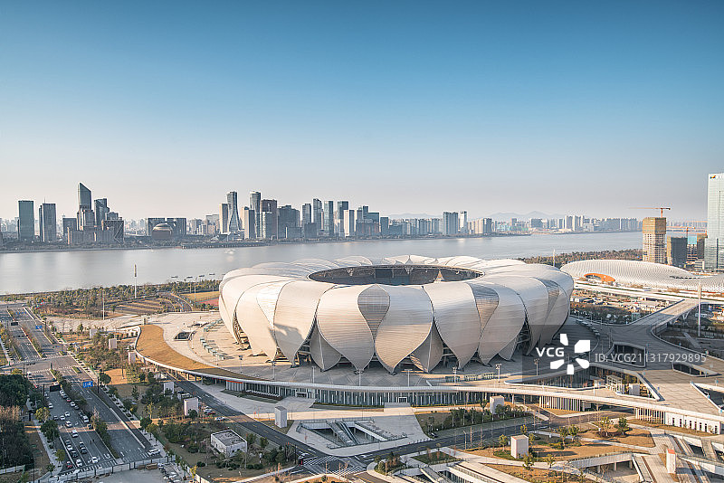 杭州钱江新城天际线与奥体中心体育场图片素材