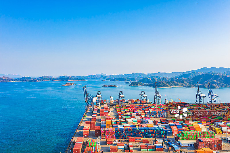 广东省深圳市盐田区盐田港国际集装箱码头图片素材