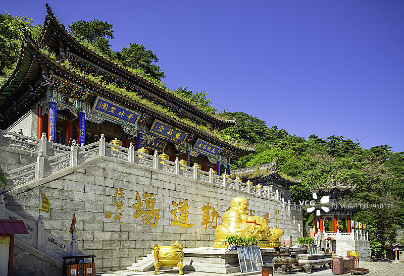 千山大佛寺景区天成弥勒道场图片素材