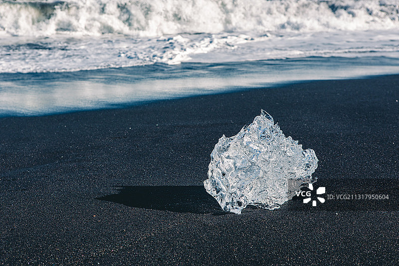 冰岛，钻石沙滩，冰，黑沙滩，海浪图片素材