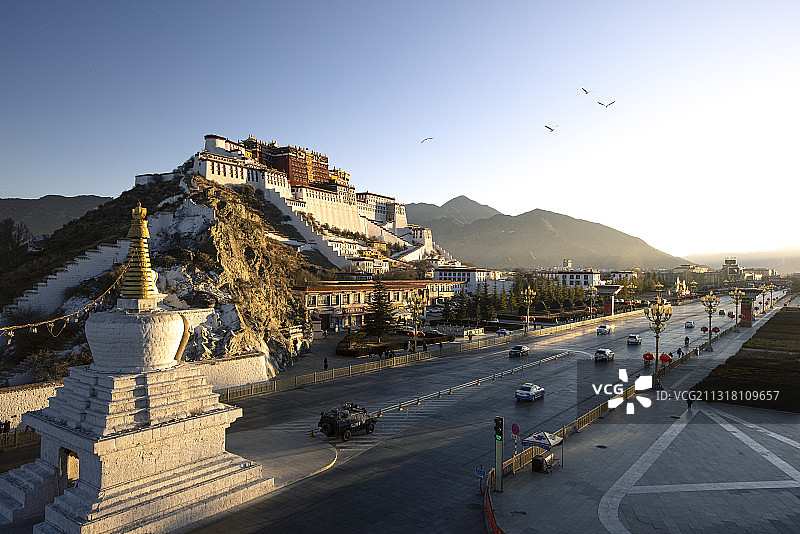 西藏拉萨城市风光图片素材