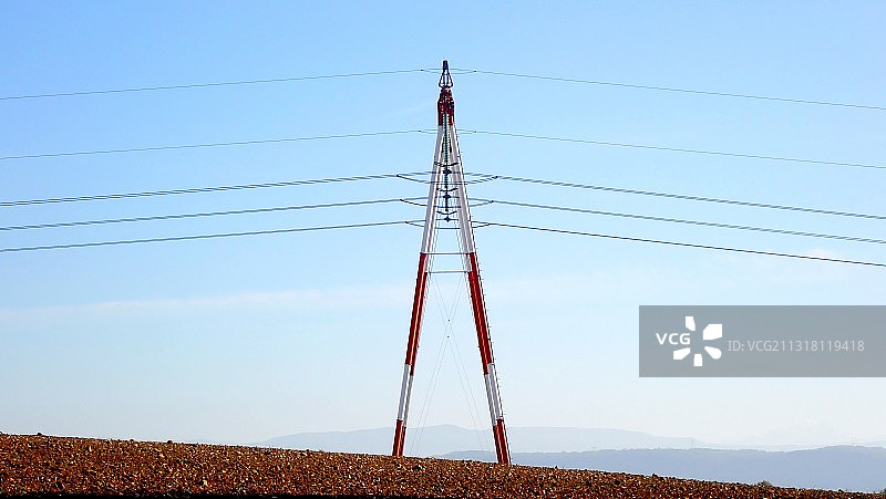 低角度拍摄法国的电塔图片素材