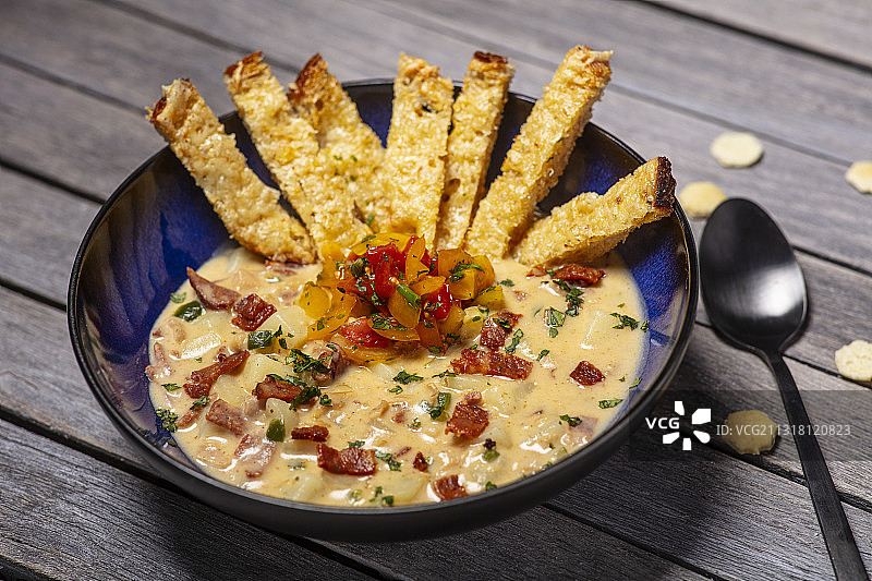 俯视角度拍摄的美国印第安纳波利斯盘中食物图片素材