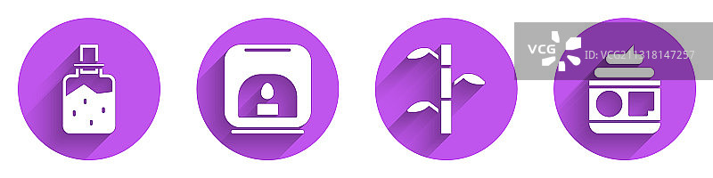 浴盐、香薰灯和竹叶图片素材