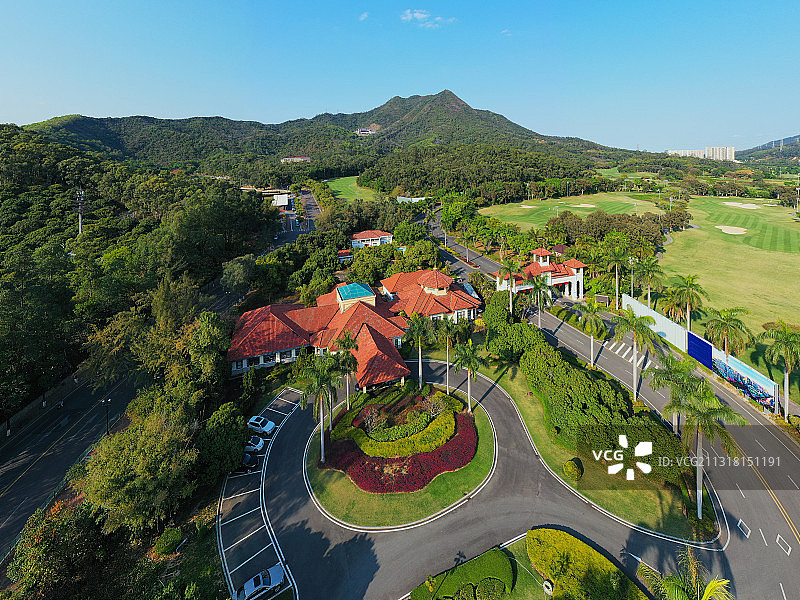 广东省东莞市长安镇莲花山郊野公园和长安高尔夫球乡村俱乐部航拍图片素材