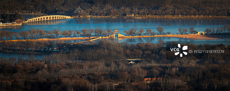 远眺颐和园西堤图片素材