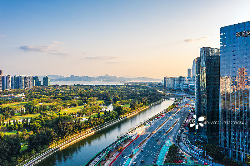 广东省深圳市南山区大沙河名商高尔夫球场图片素材