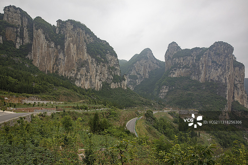 1E8A3783-贵州六盘水钟山区月照乡双洞村2019.5S图片素材