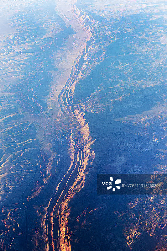 美国亚利桑那州的断层线航拍图片素材