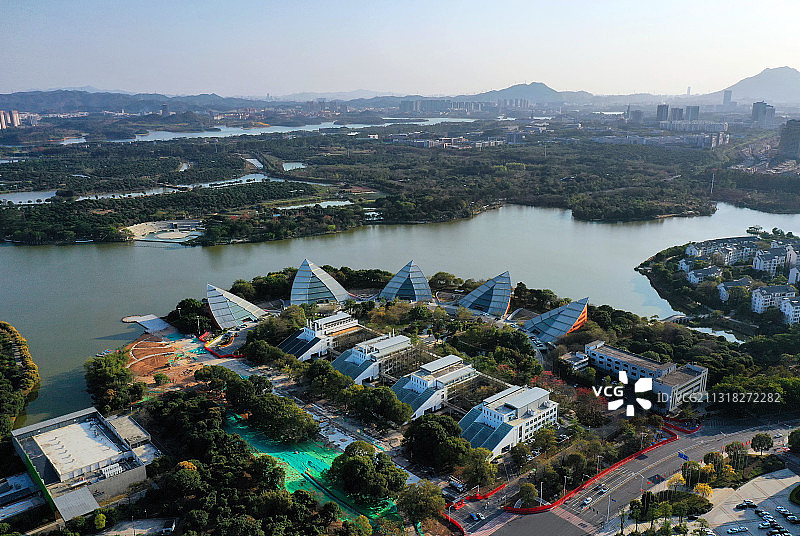 广东省东莞市大朗镇松山湖图书馆和中心公园航拍图片素材