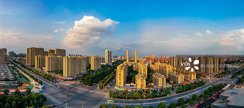 落日余晖的城市图片素材