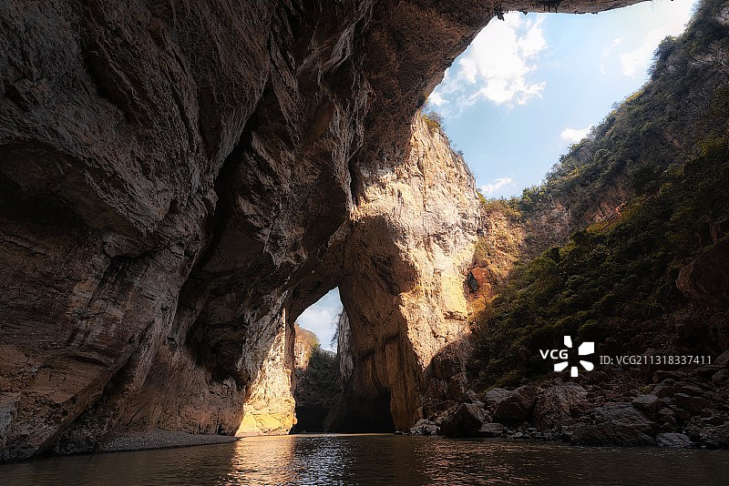 喀斯特地貌和天生桥图片素材