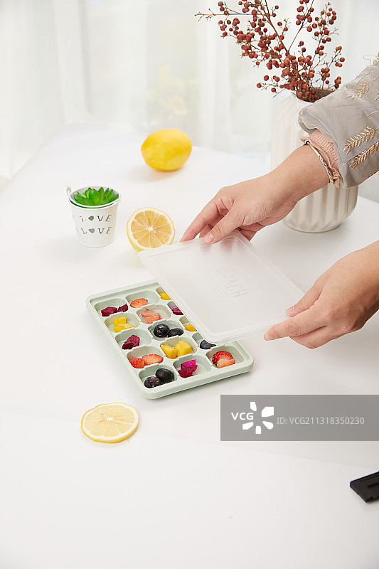 冰格冰块制作模具图片素材