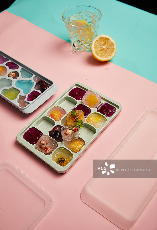 冰格冰块制作模具图片素材