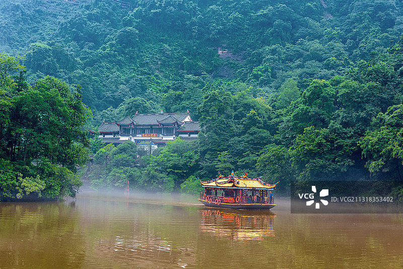 中国四川成都青城山月城湖图片素材